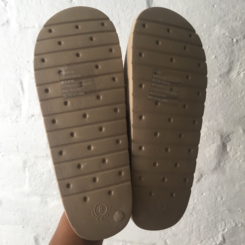 GAP Beige Crisscross Slide Sandals - Picture 5 of 12